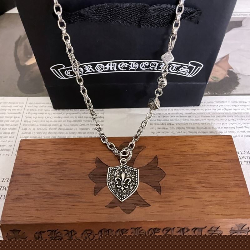 Ch**me He**ts necklaces